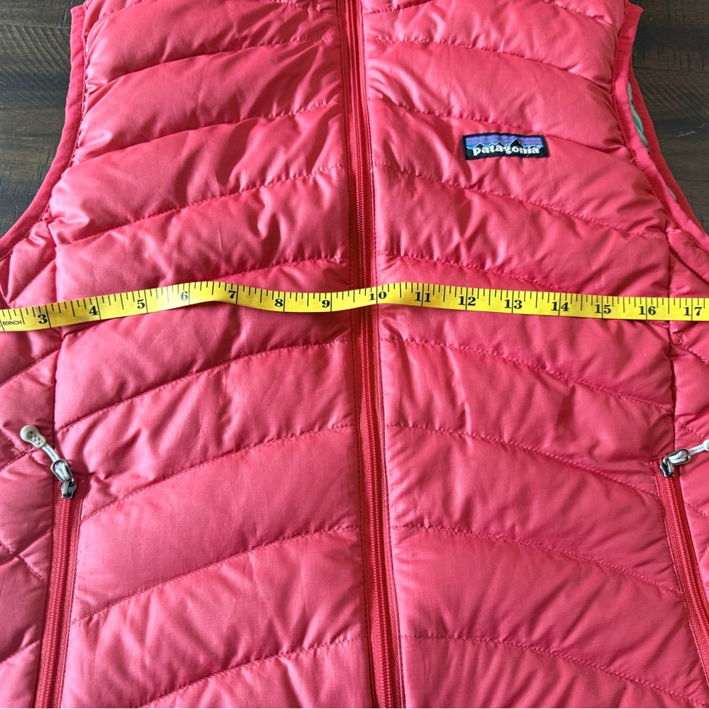 Patagonia Down Vest Womens Red Insulated Light Pack Winter Quilted Puffer Medium - Picture 13 of 14